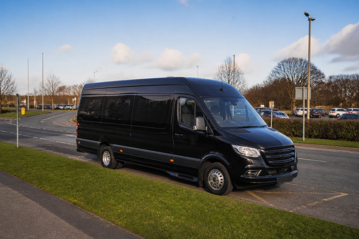 19 Seater Minibus Hire
